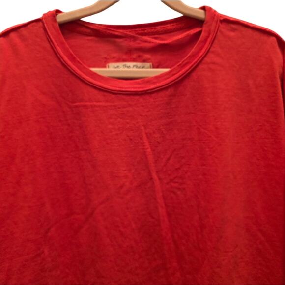 Free People We The Free Red Oversized Devon Tee Shirt Size Medium NWOT - Picture 3 of 6